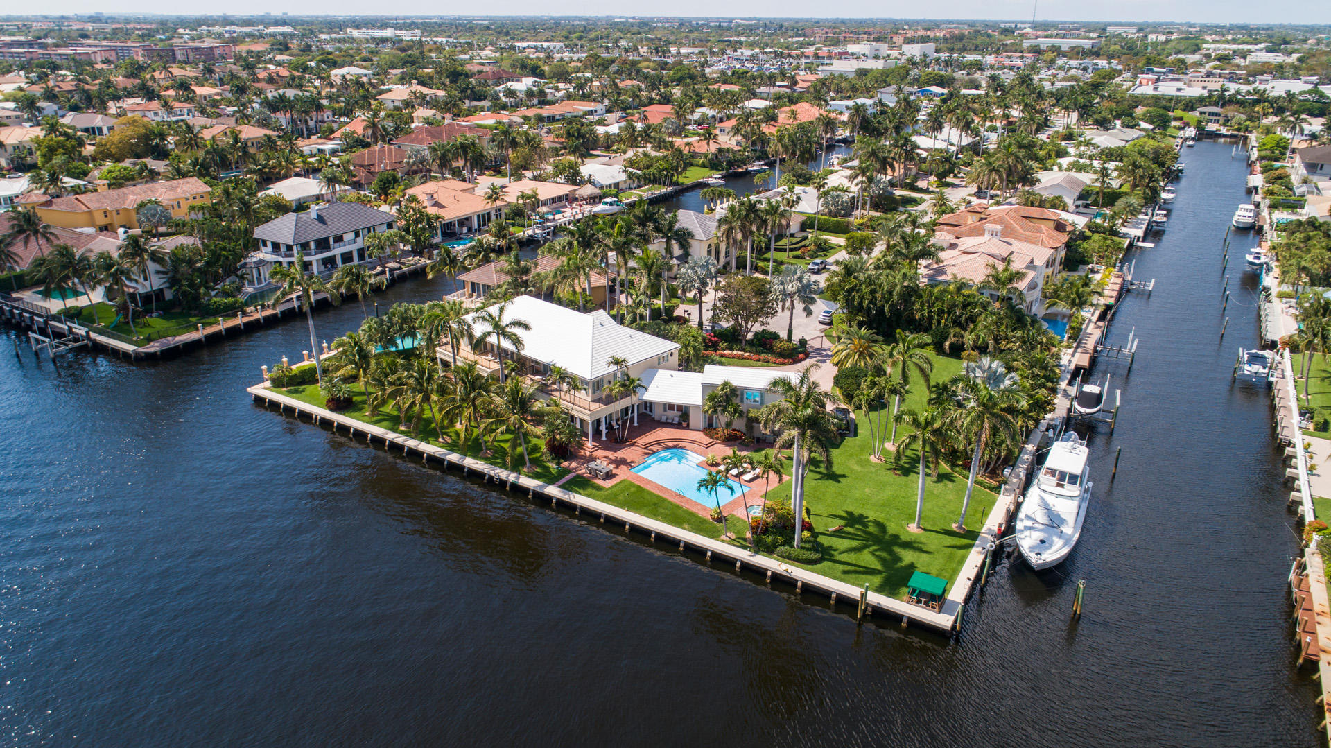 TROPIC ISLE - Residential