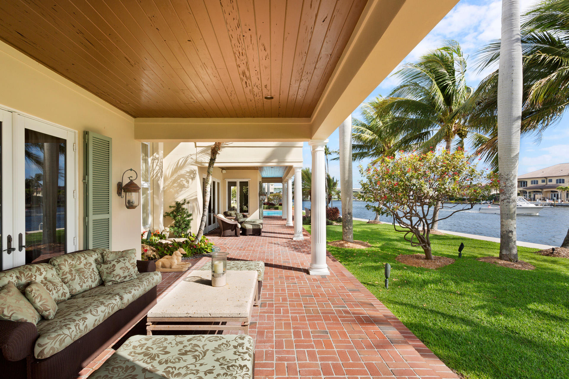TROPIC ISLE - Residential