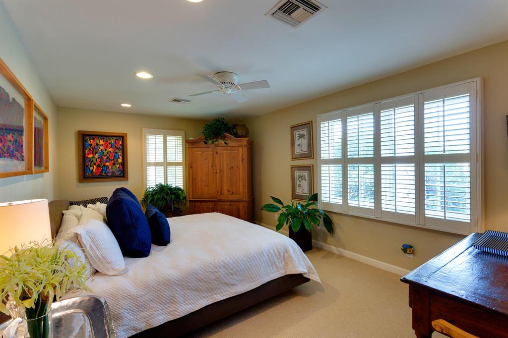 TROPIC ISLE - Residential