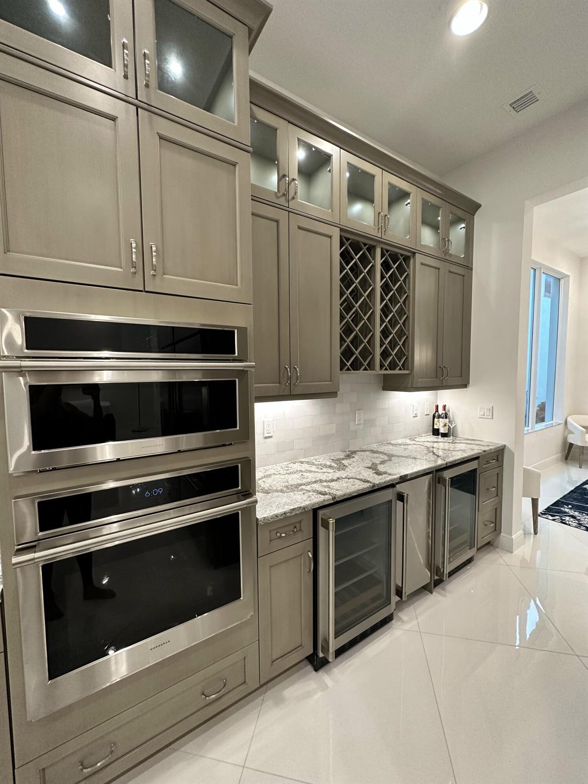 ALTON NEIGHBORHOOD - Residential