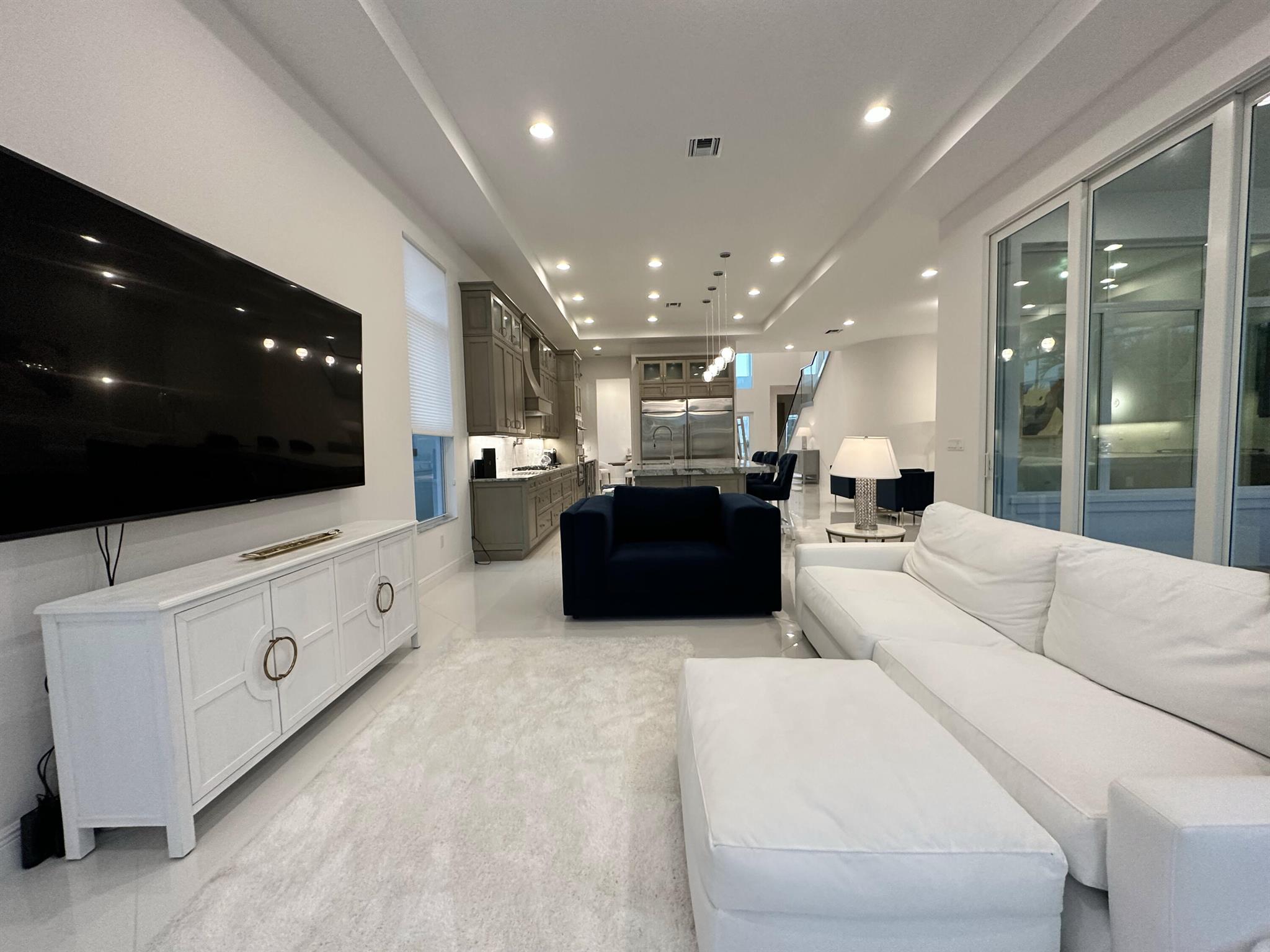 ALTON NEIGHBORHOOD - Residential