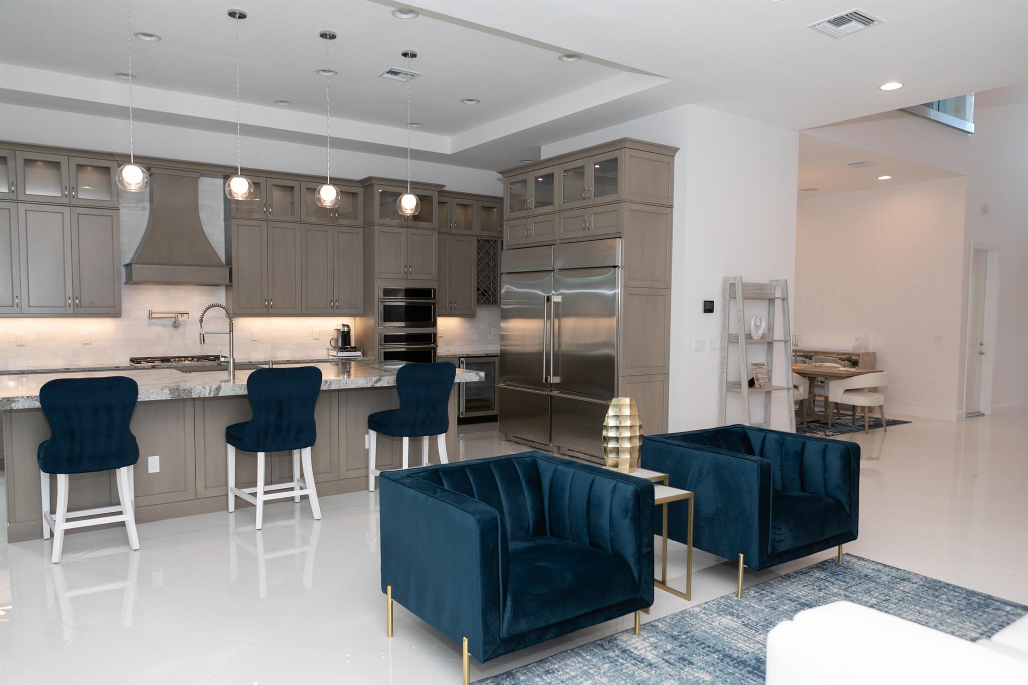 ALTON NEIGHBORHOOD - Residential