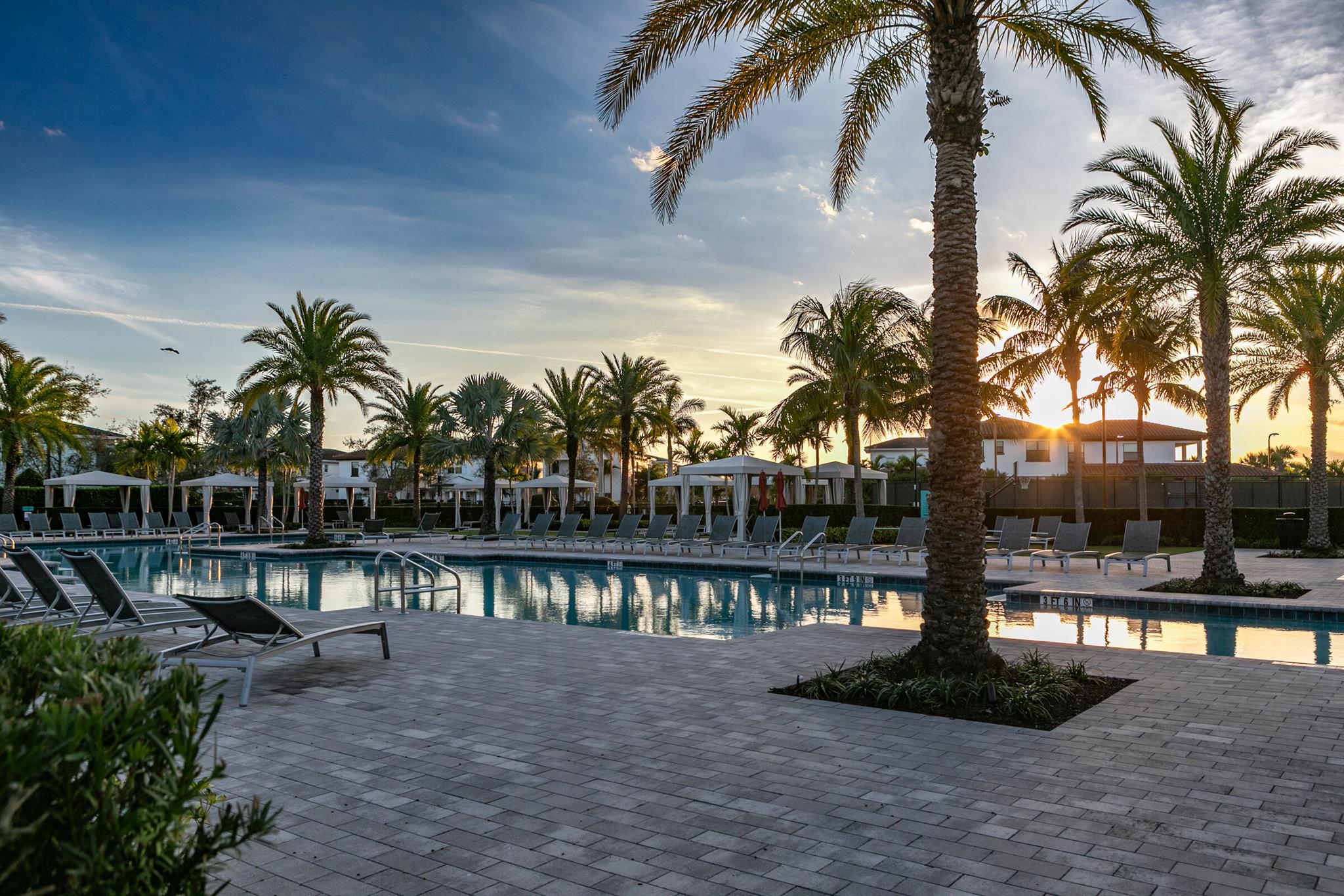 ALTON NEIGHBORHOOD - Residential