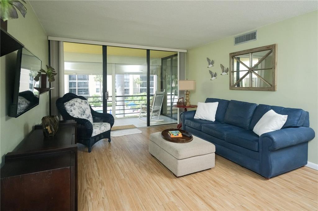 Fairwinds Cove, Building - Residential