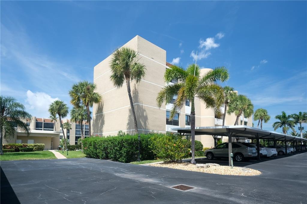 Fairwinds Cove, Building - Residential