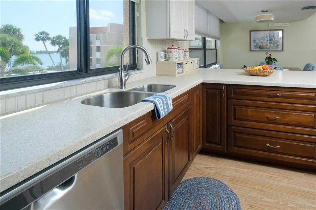 Fairwinds Cove, Building - Residential