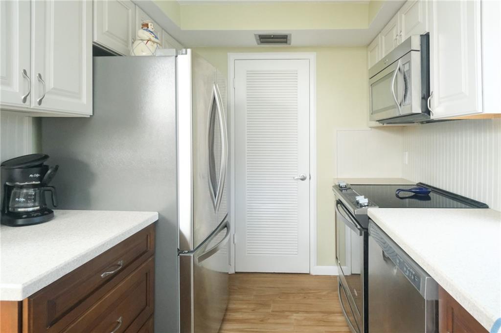 Fairwinds Cove, Building - Residential