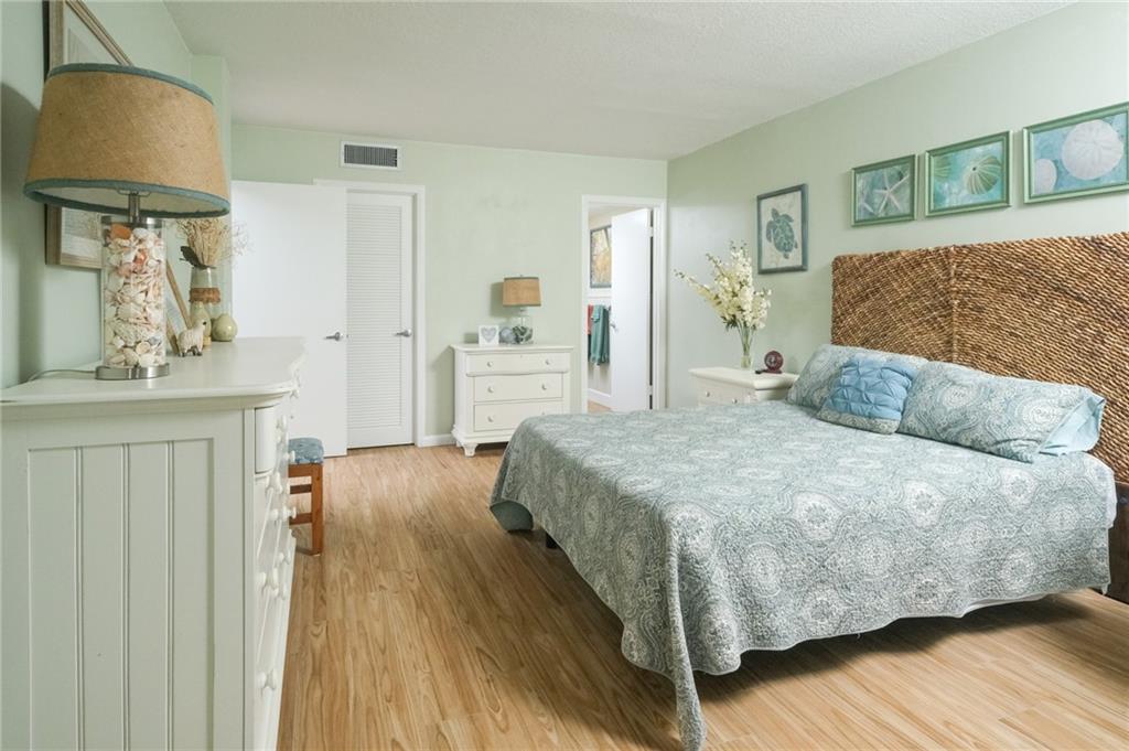 Fairwinds Cove, Building - Residential