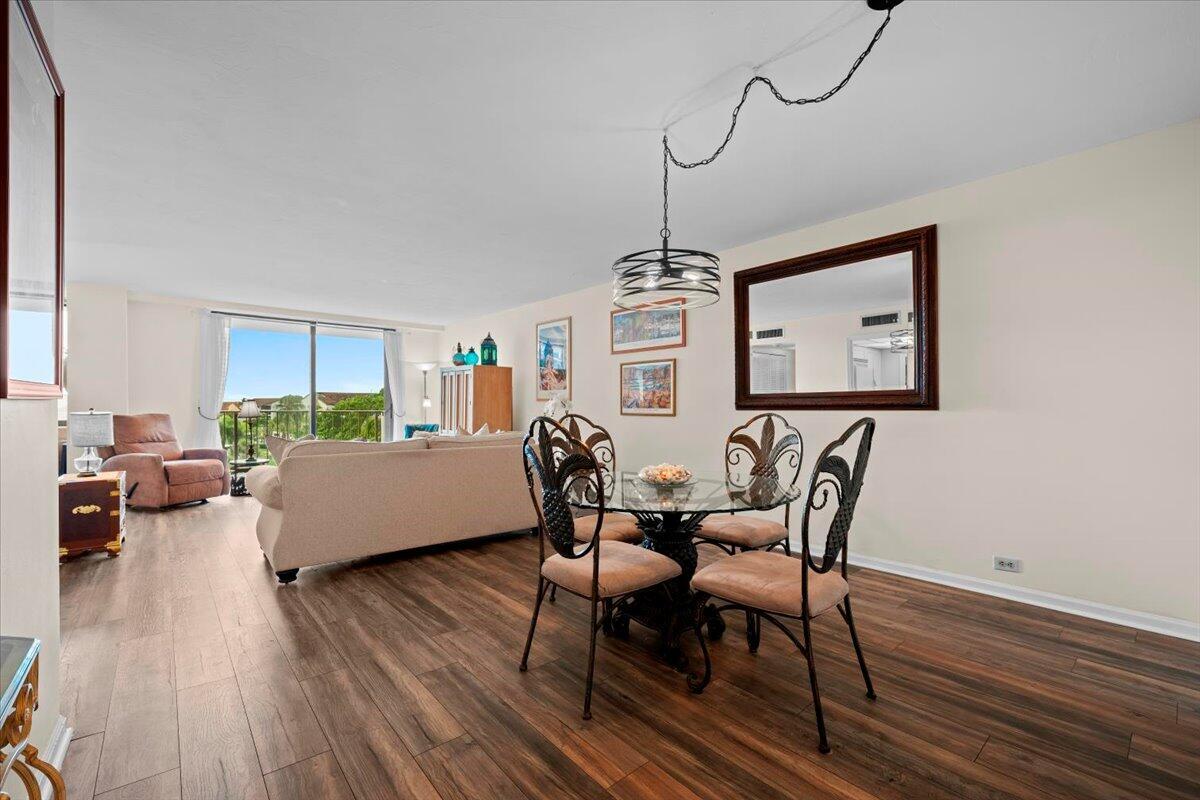 1200 MARINE Way 304