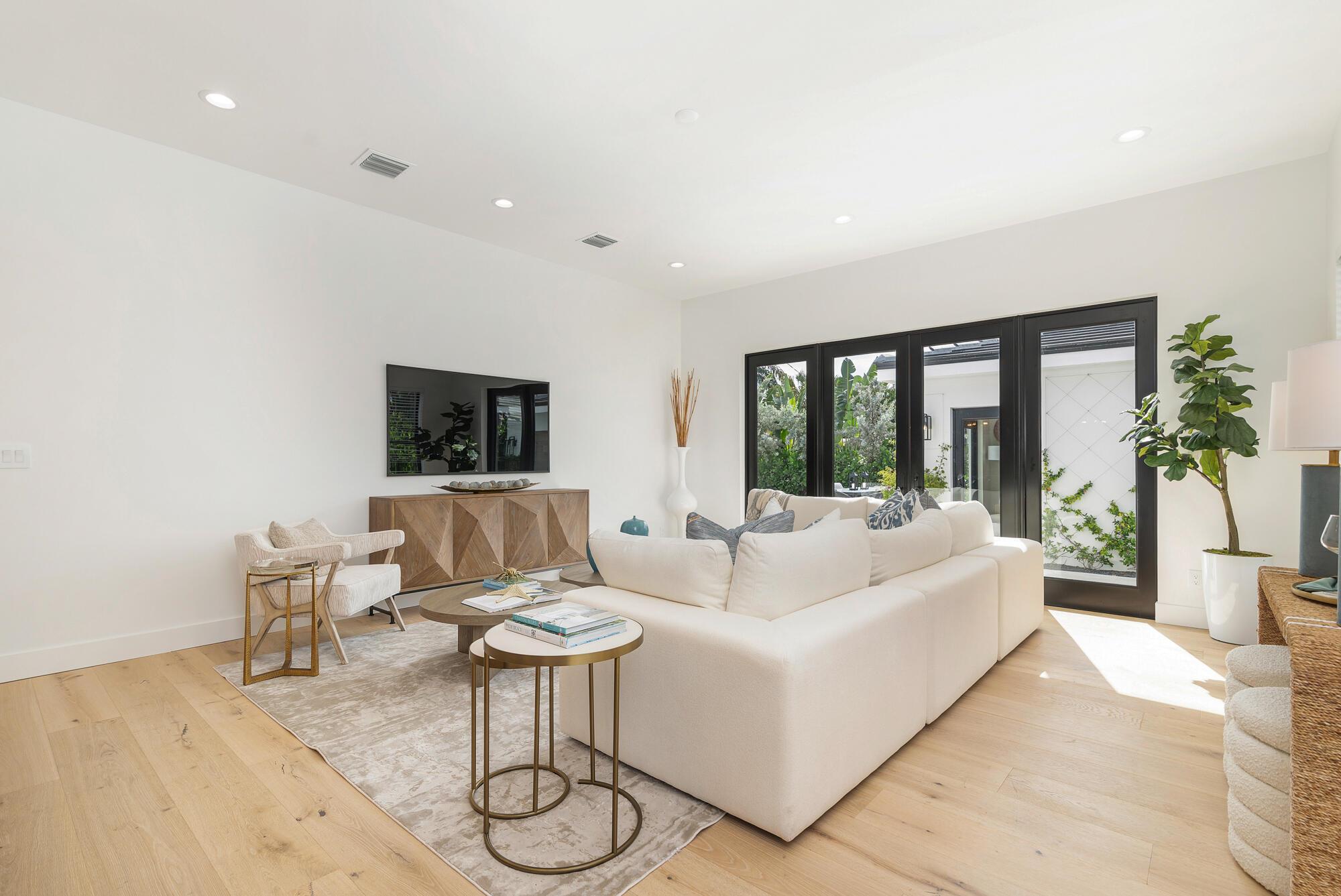 HOMEWOOD - Residential