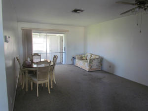 CRESTHAVEN VILLAS 2 CONDO - Residential