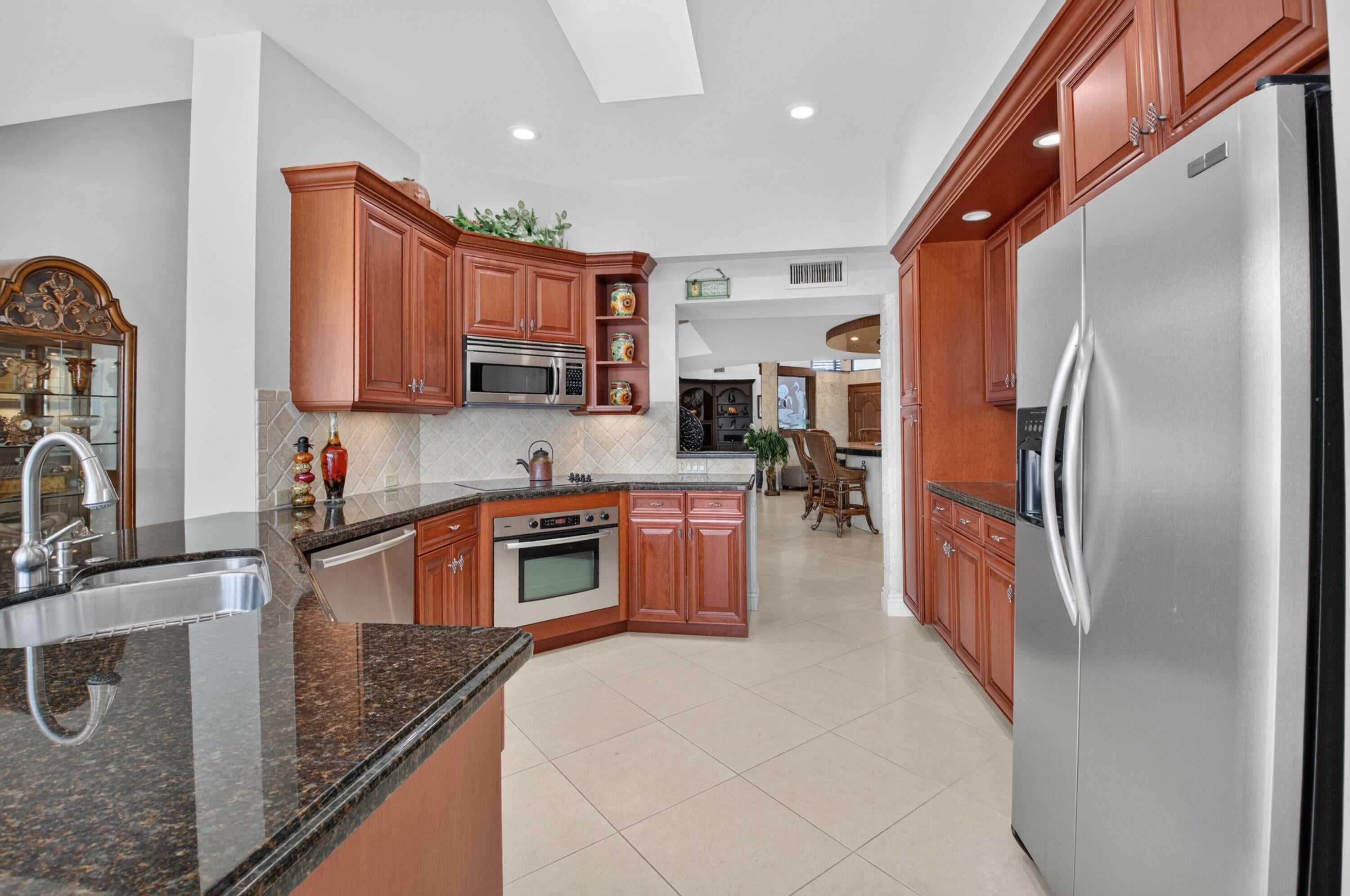 Properties | Stephanie Kaufman 6761 Woodbridge Drive