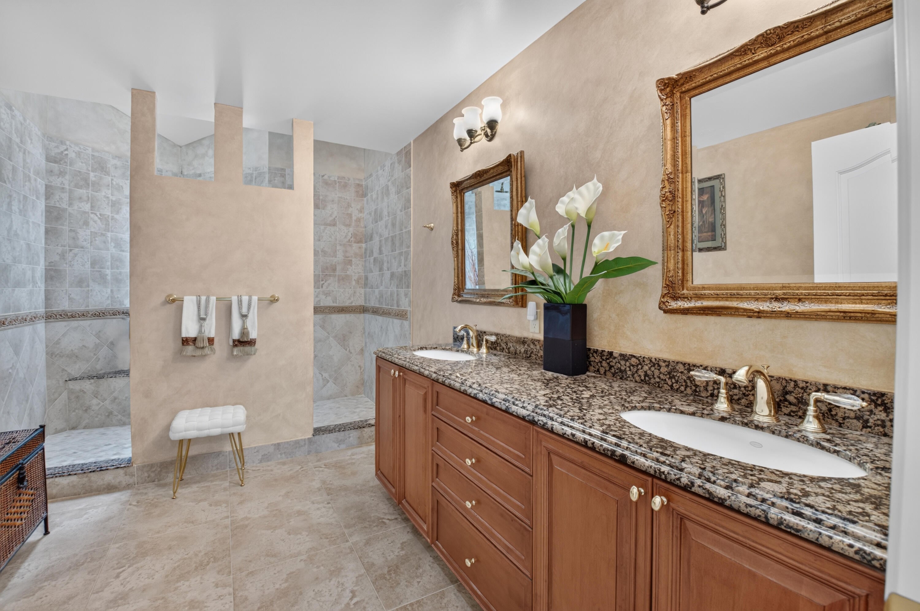 Properties | Stephanie Kaufman 6761 Woodbridge Drive