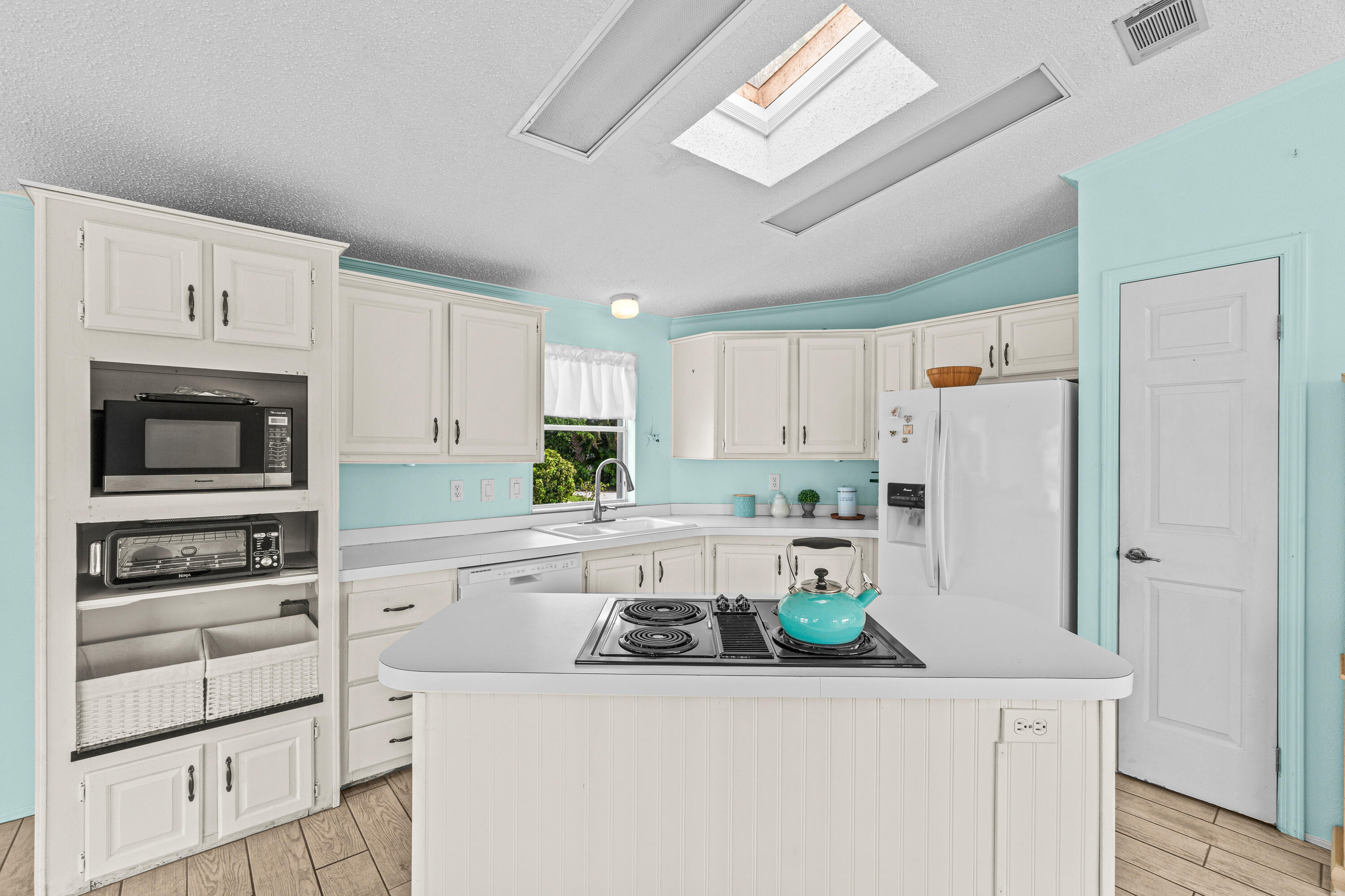 BRINY BREEZES INC - Residential