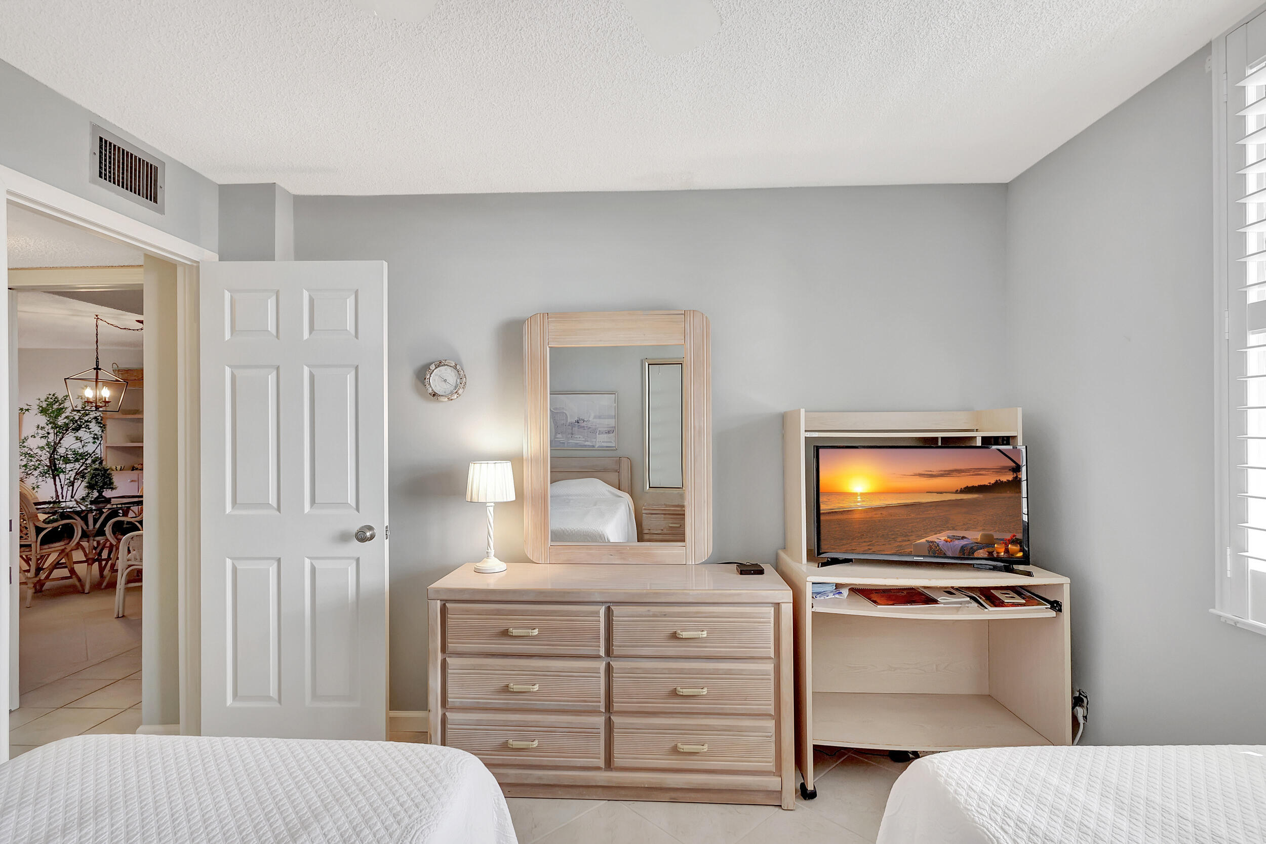 BRYN MAWR OCEAN TOWERS, A CONDOMINIUM - Residential