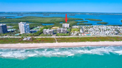 A home in Hutchinson Island