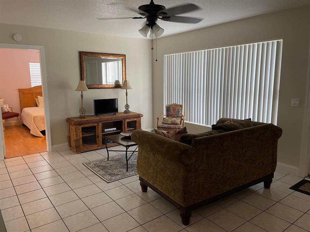 PALM SPRINGS VILLAGE 2 - Residential