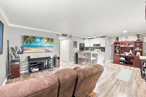 Tiny photo for 711 FOREST CLUB Drive #119, Wellington, FL 33414 (MLS # B26069784)