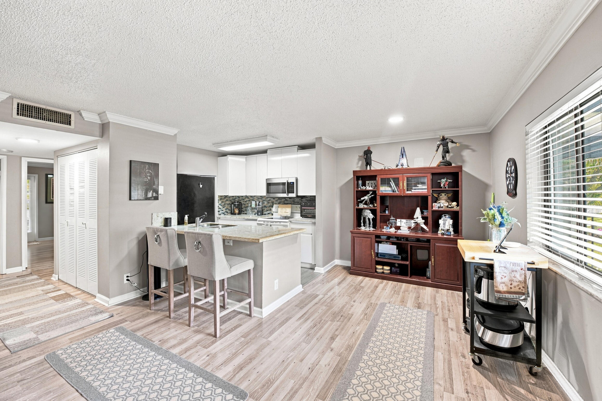Properties 711 FOREST CLUB Drive 119