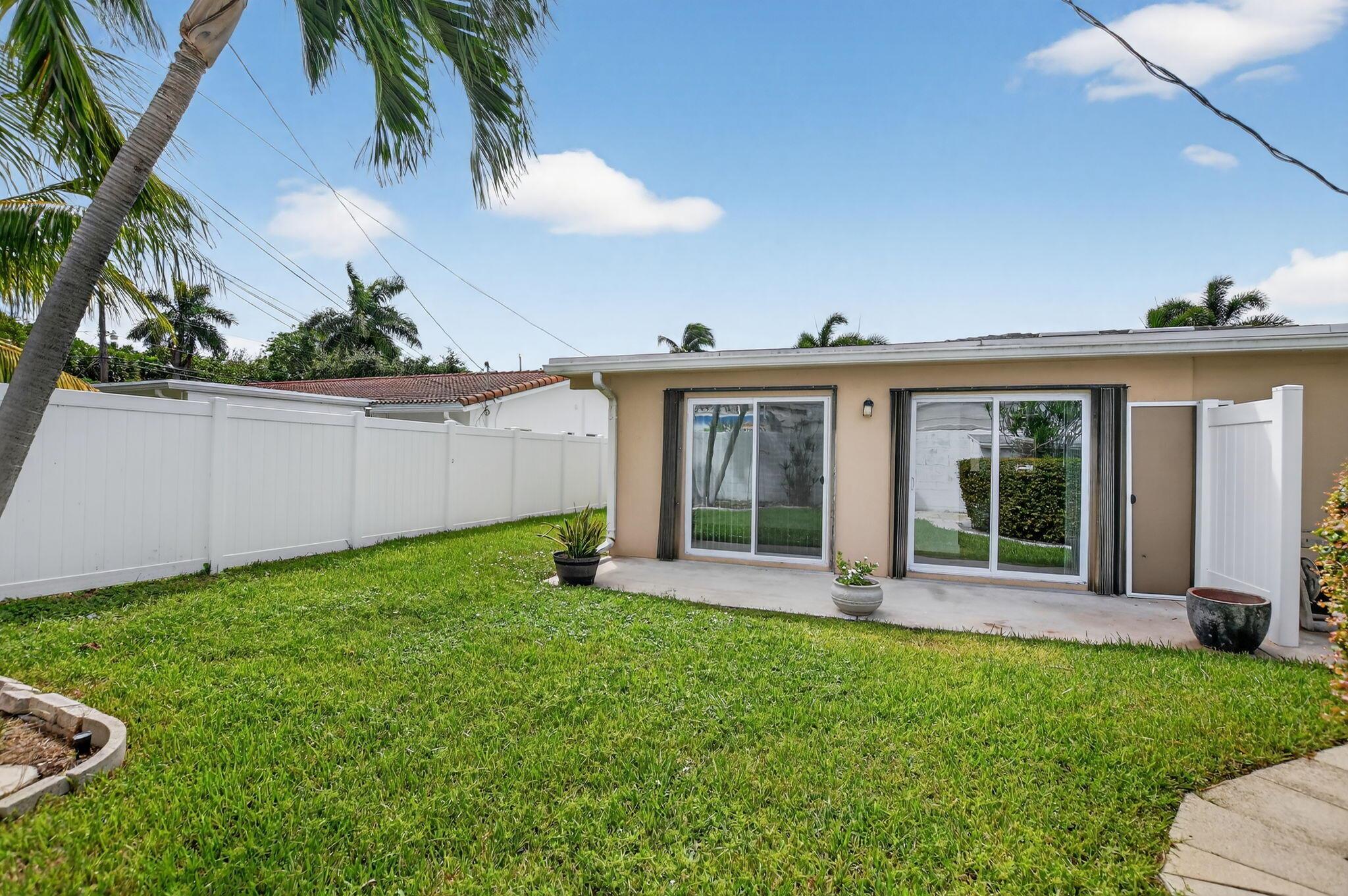 LAKE WYMAN SHORES - Residential Lease