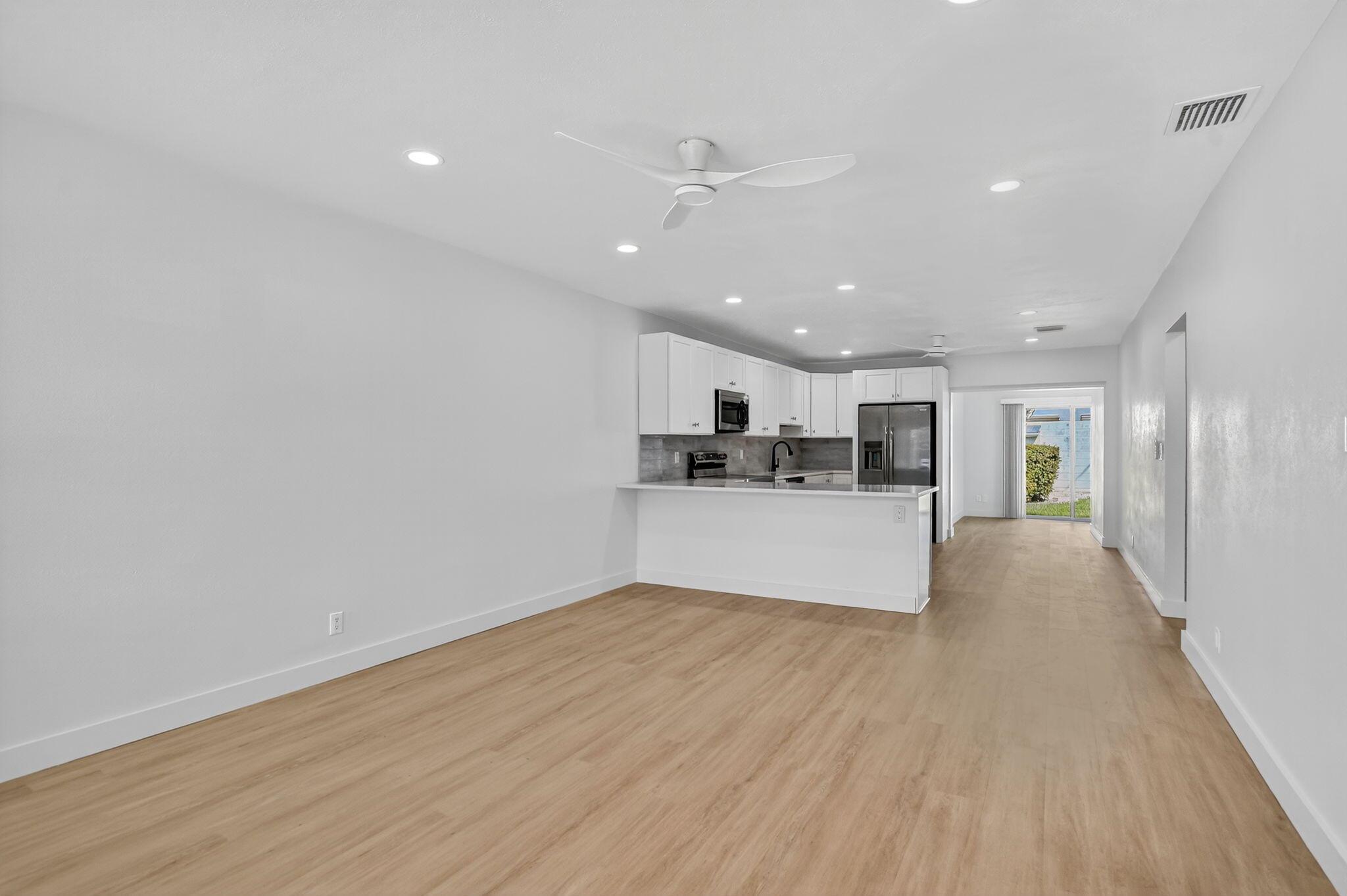 LAKE WYMAN SHORES - Residential Lease