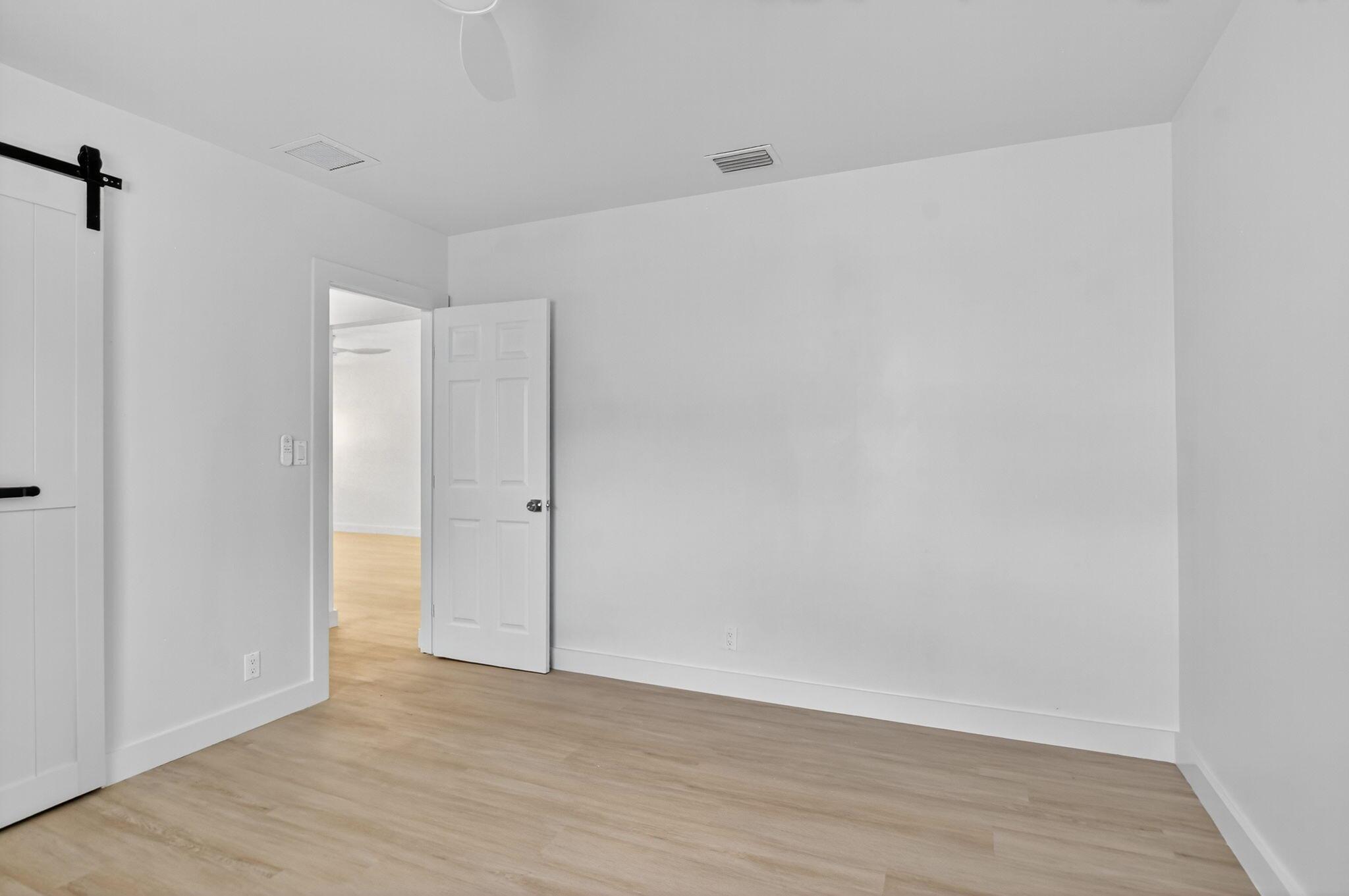 LAKE WYMAN SHORES - Residential Lease