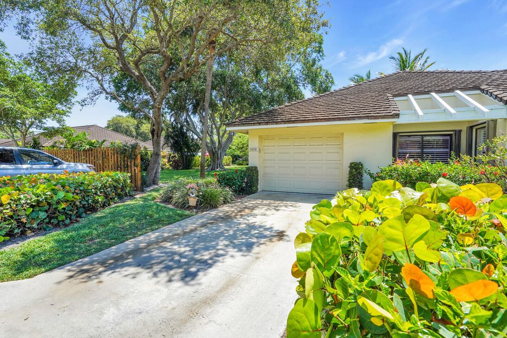 Photo of 11258 Twelve Oaks Way, North Palm Beach, FL 33408 (MLS # R11092190)