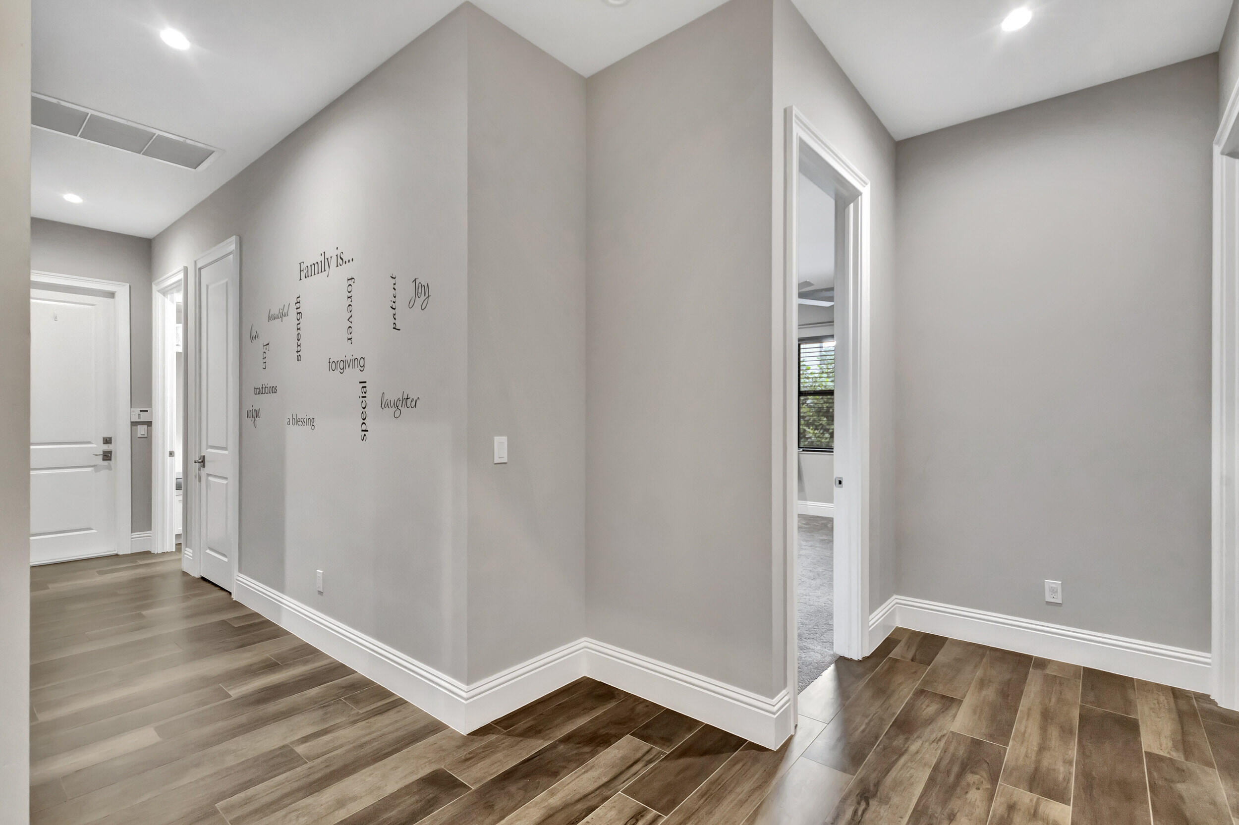 BANYAN LAKES 2 - Residential