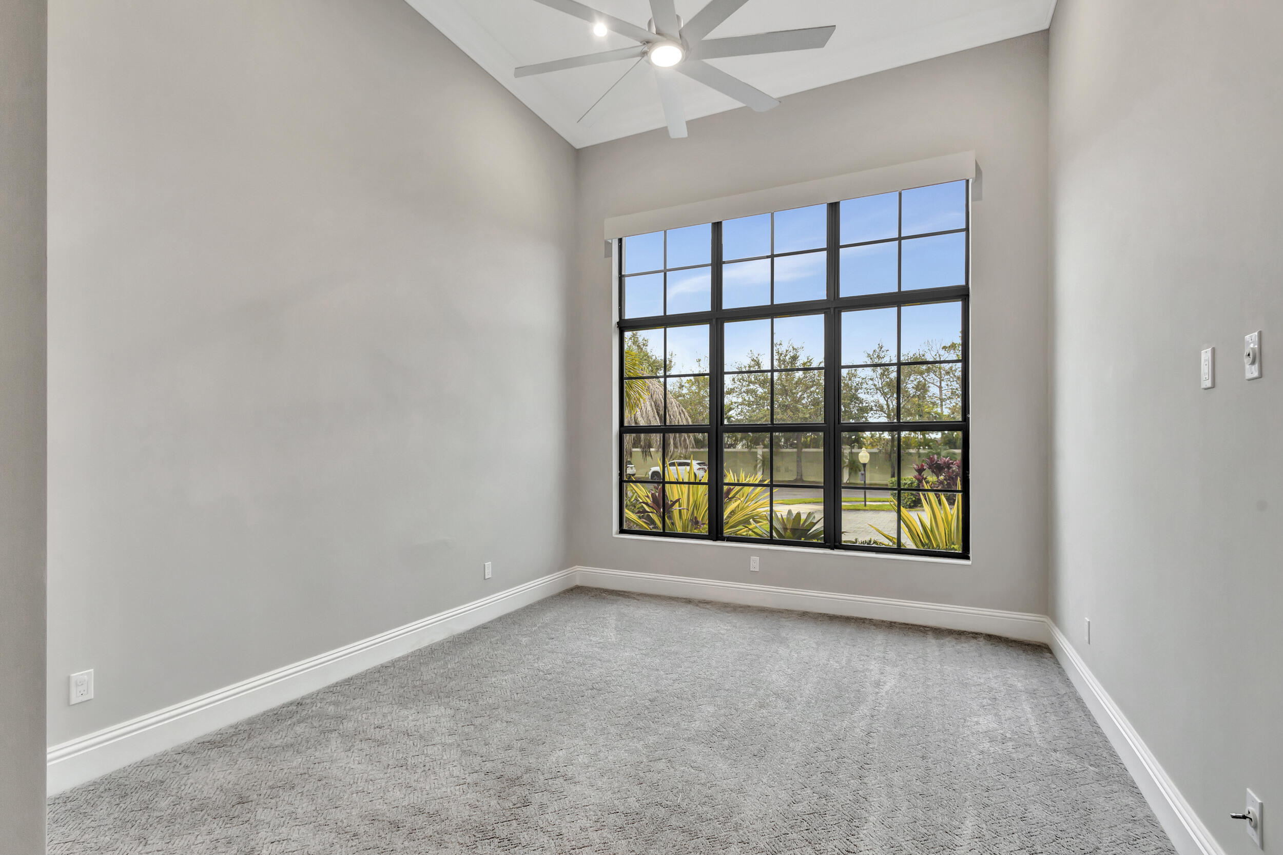 BANYAN LAKES 2 - Residential