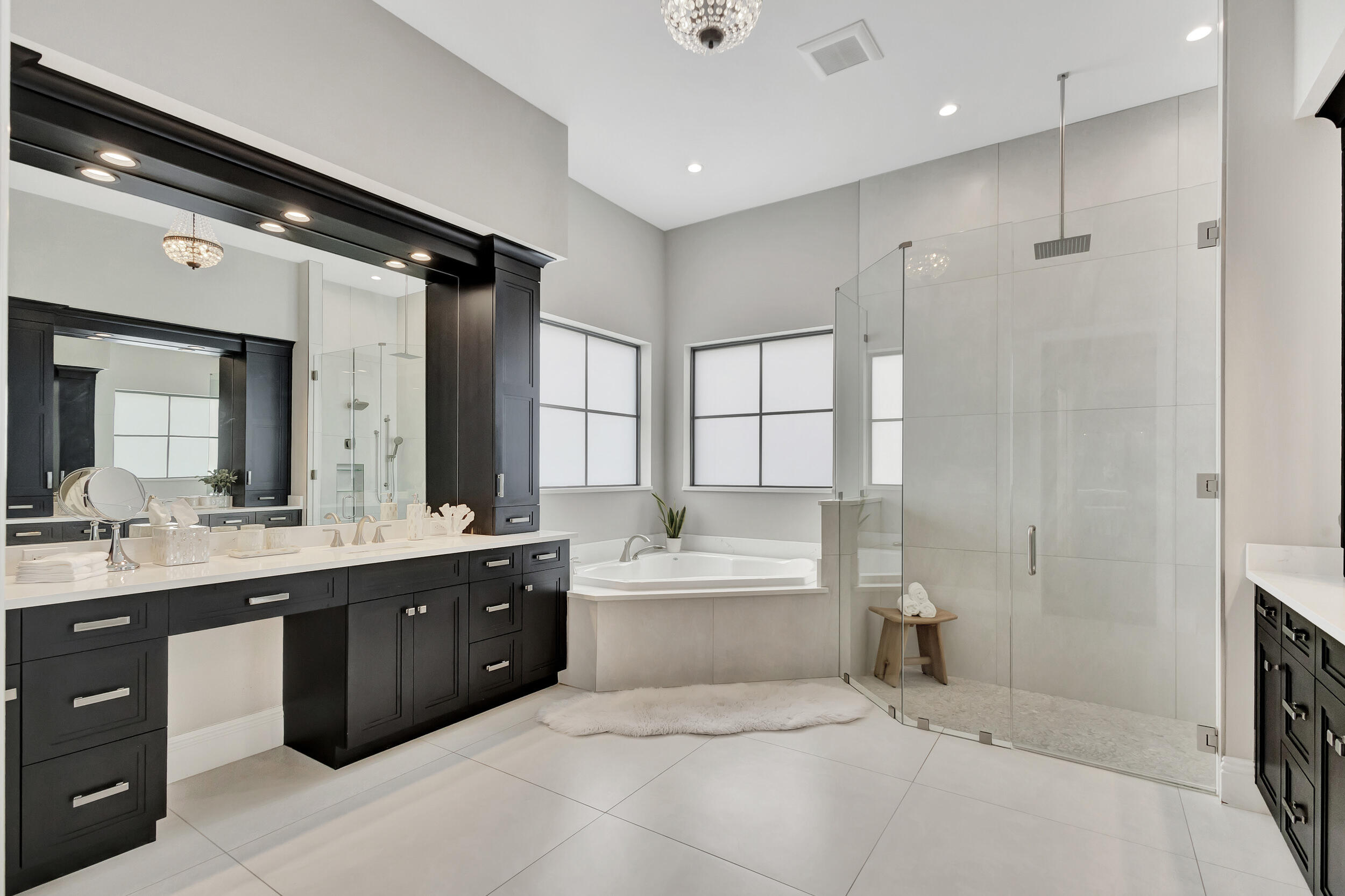 BANYAN LAKES 2 - Residential