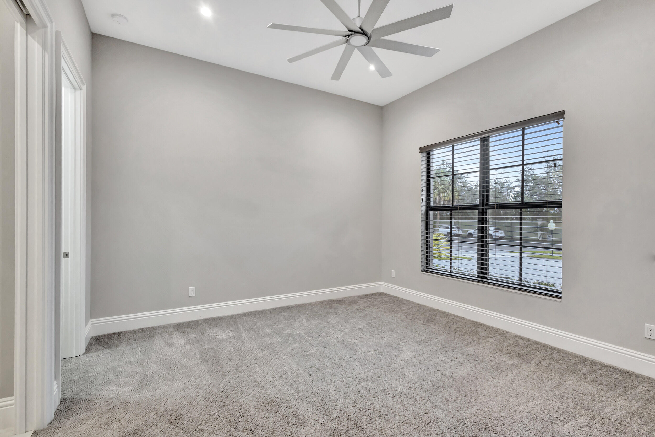 BANYAN LAKES 2 - Residential