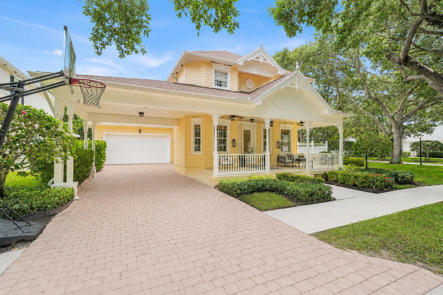 110 Sweet Bay Circle