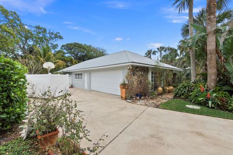 A home in Sewalls Point