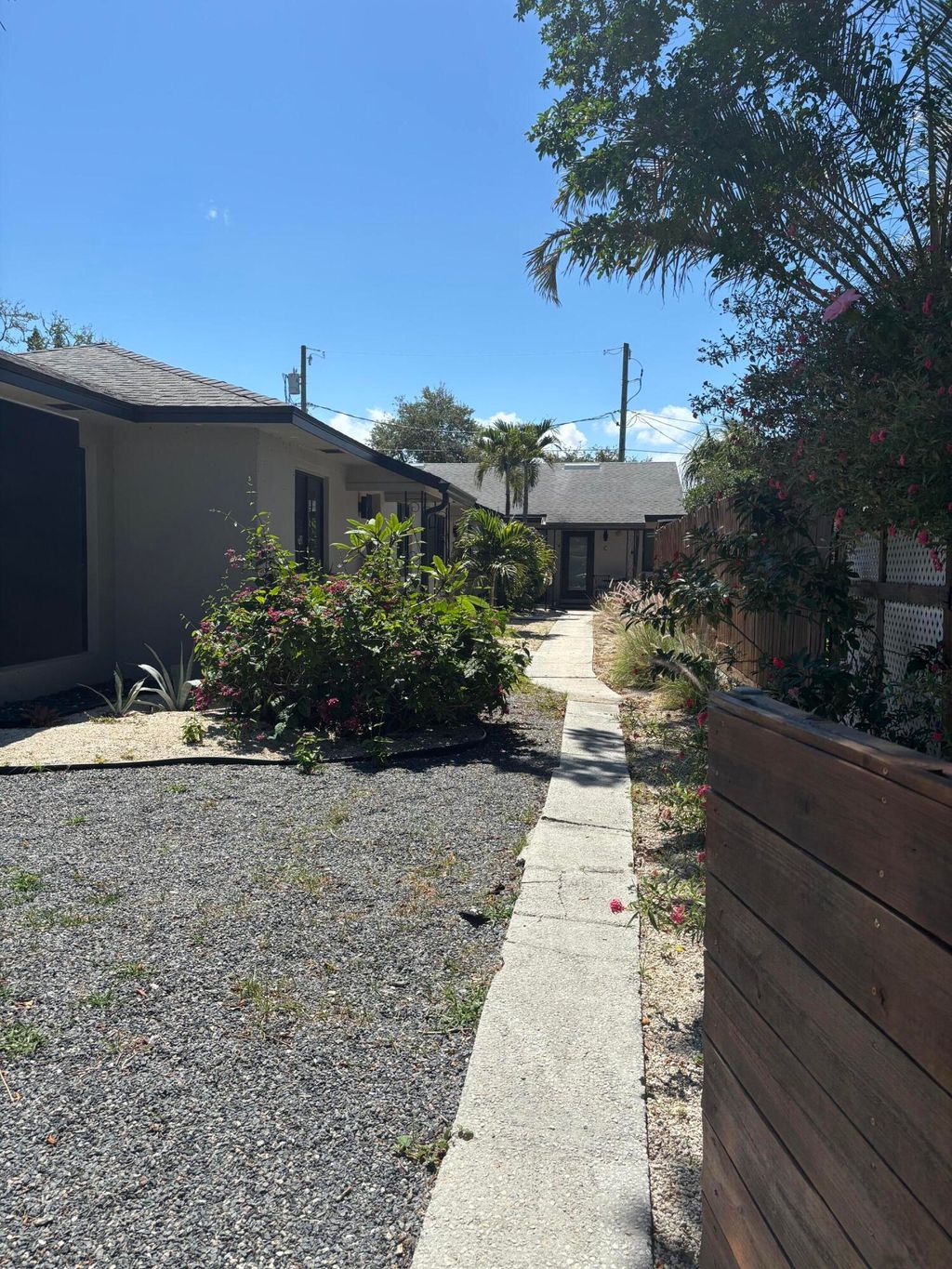 Photo of 927 N L Street #Unit B, Lake Worth Beach, FL 33460 (MLS # B26023559)