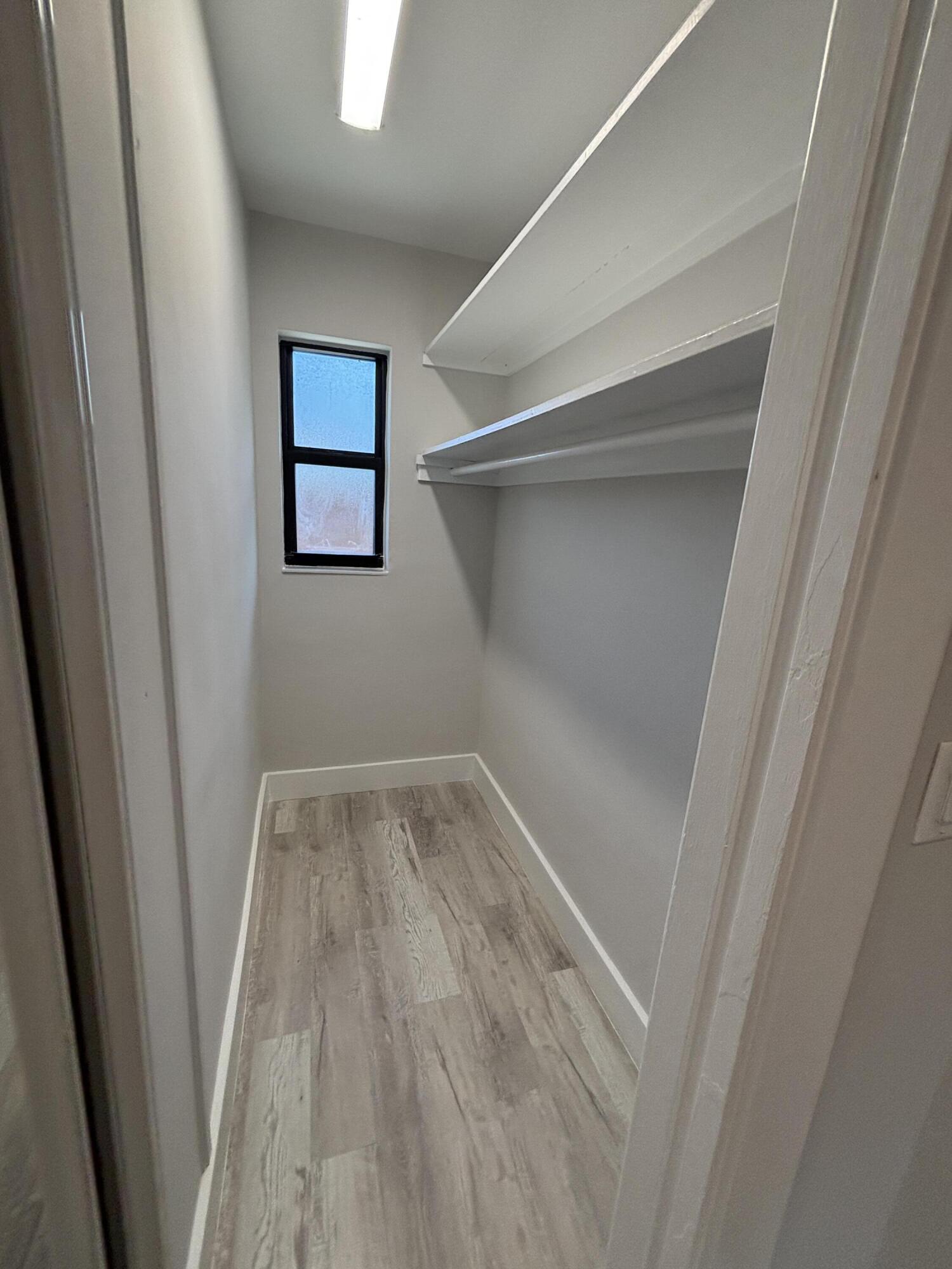 LAKE WORTH TOWN OF - Residential Lease