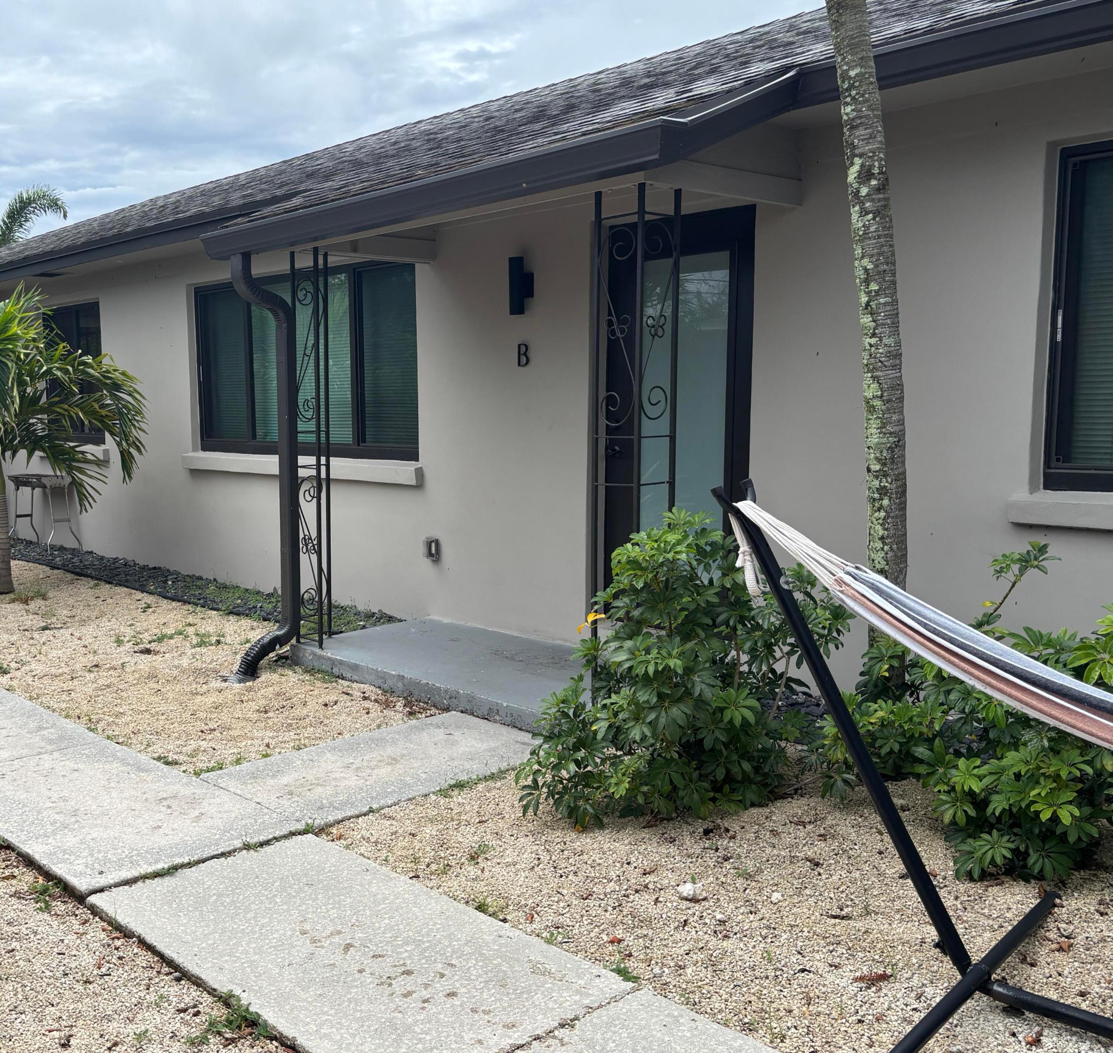 LAKE WORTH TOWN OF - Residential Lease