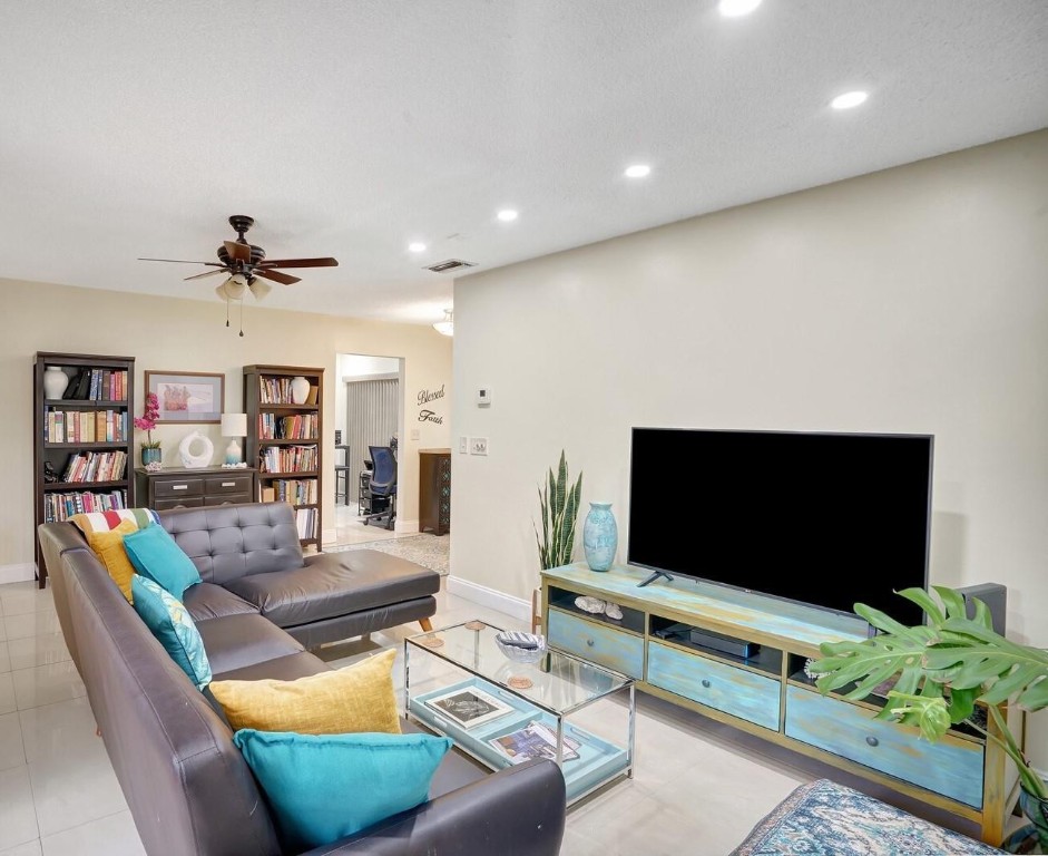 Applewood Village III - Residential