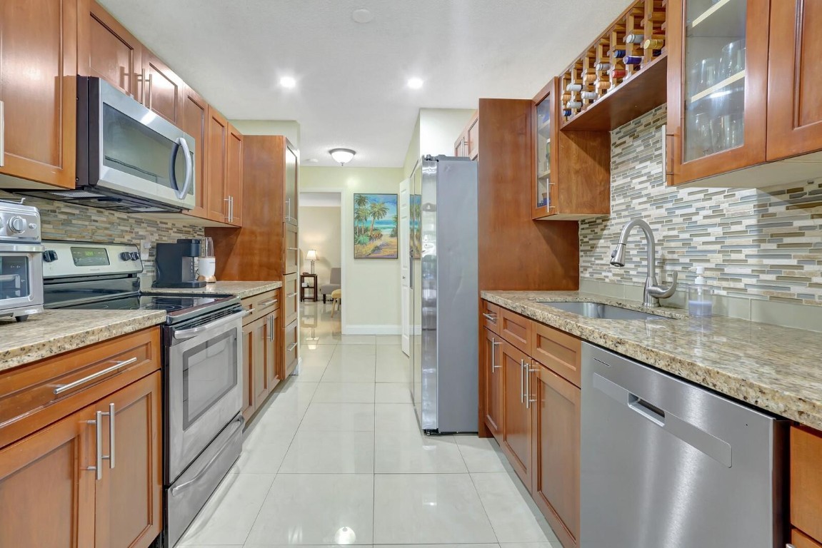 Applewood Village III - Residential