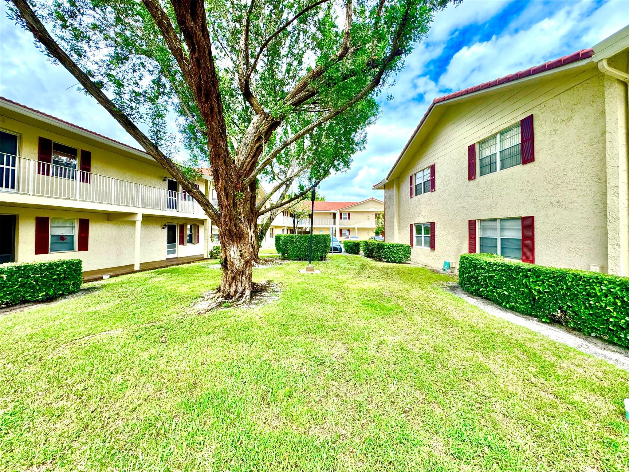 3590 N University Dr V-6