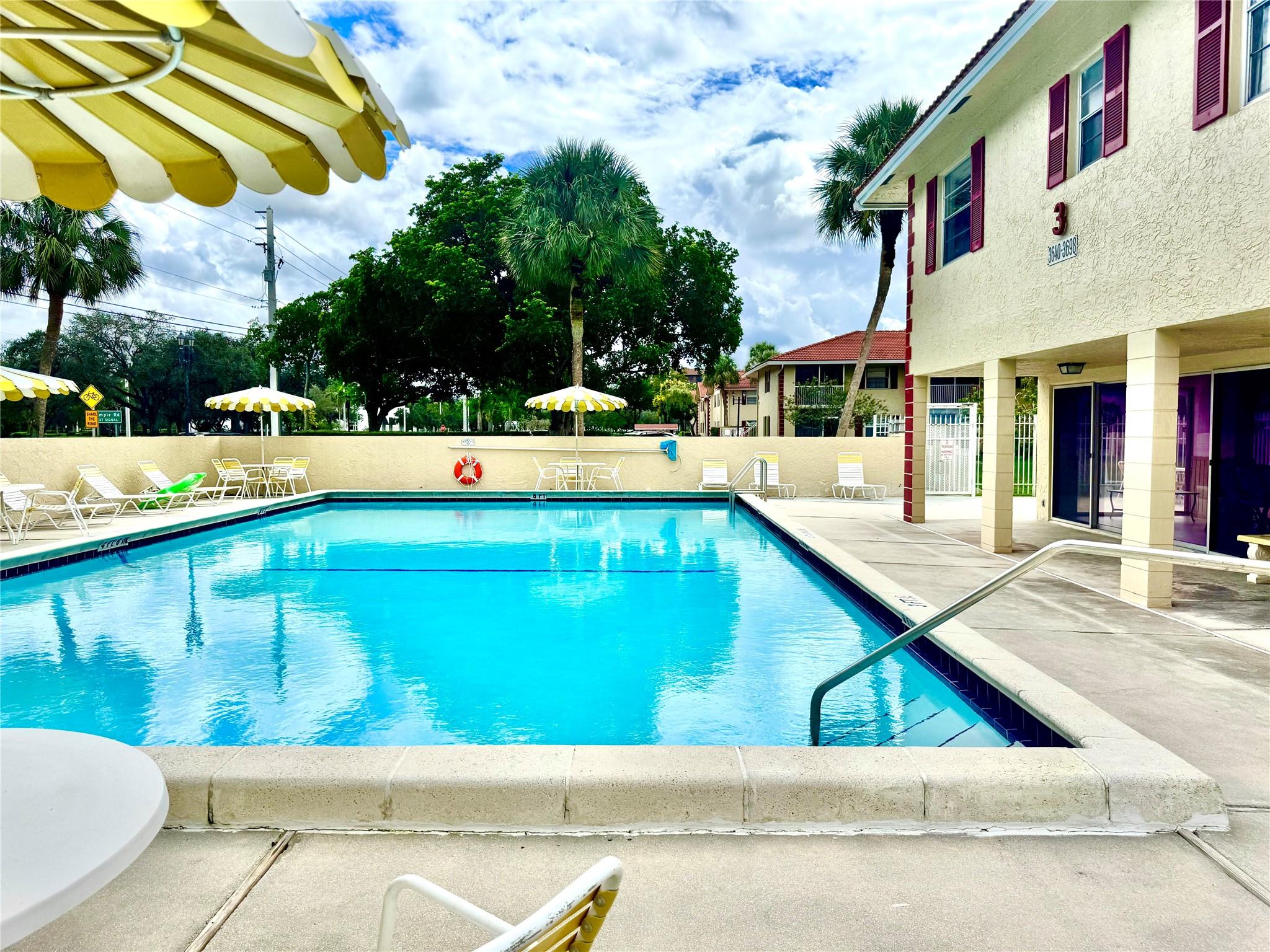 3590 N University Dr V-6