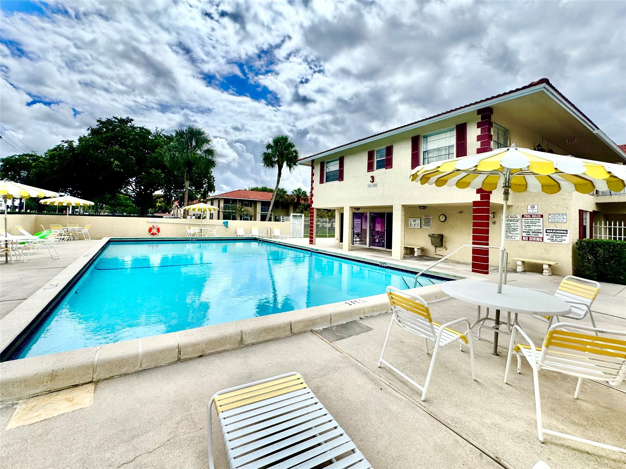 3590 N University Dr V-6