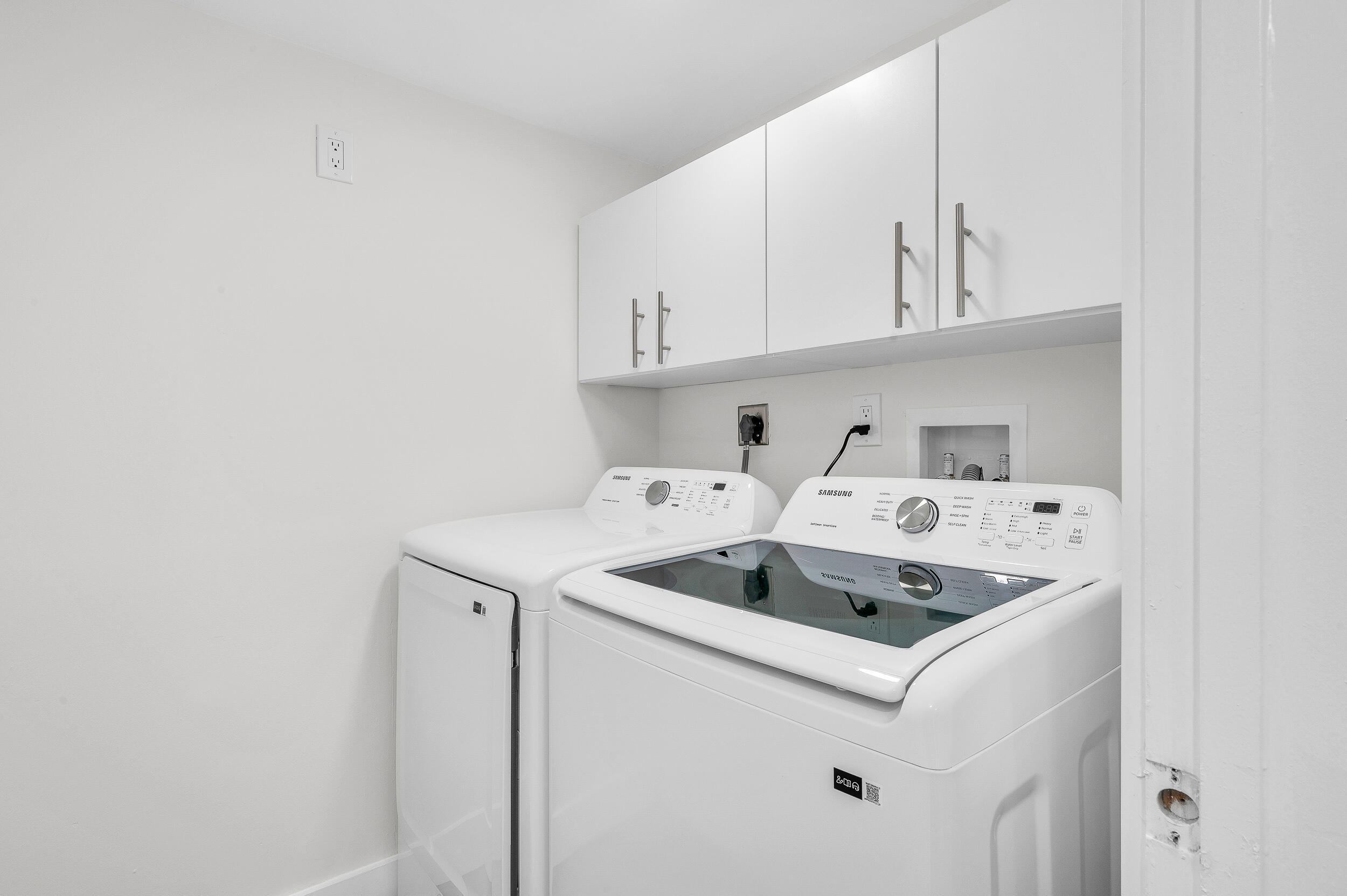 HUNTINGTON LAKES SEC FIVE CONDOS - Residential