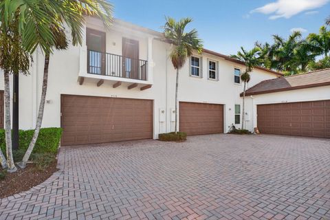 4718 Monarch Way Coconut Creek FL 33073