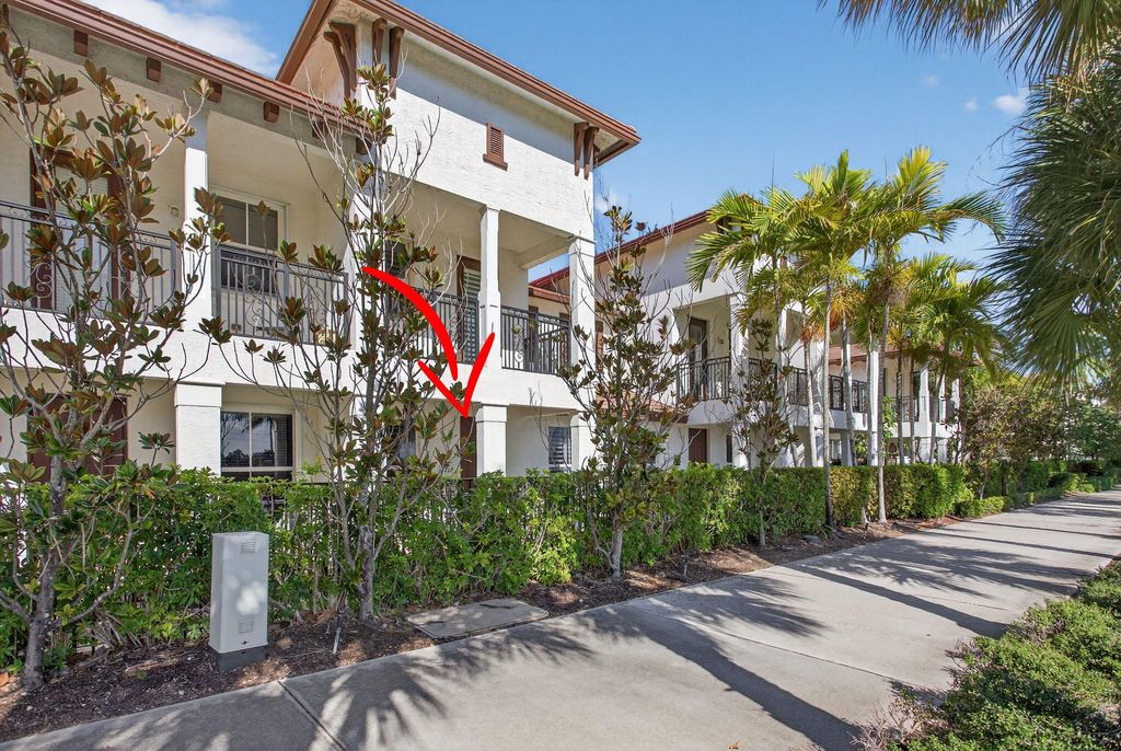 Photo of 4718 Monarch Way, Coconut Creek, FL 33073 (MLS # B26007133)