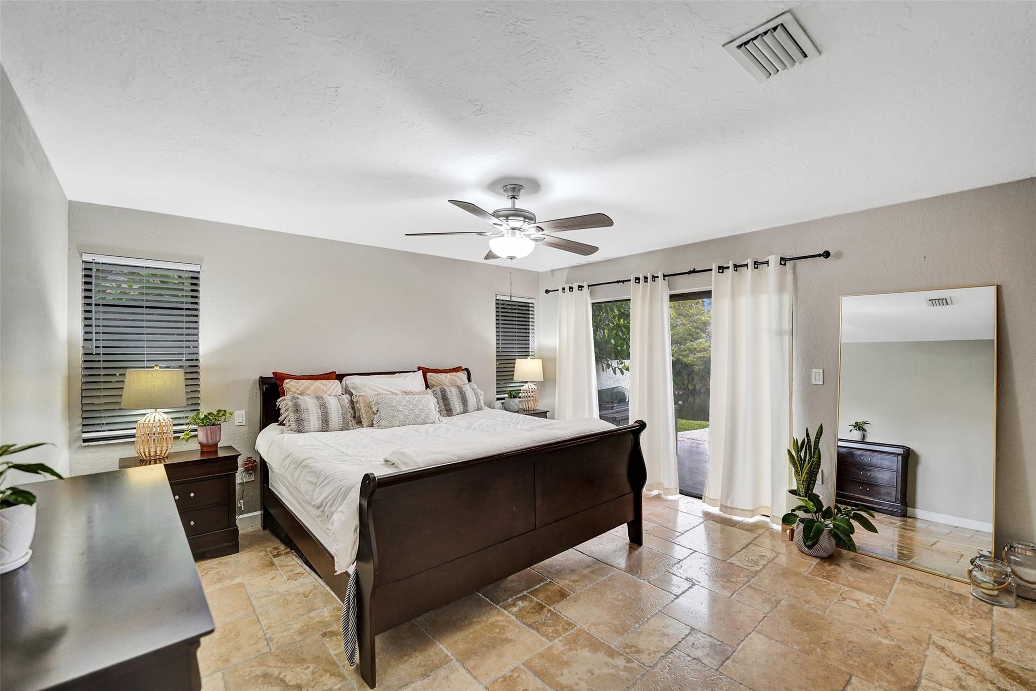 Jacaranda Villas 85-9 B - Residential