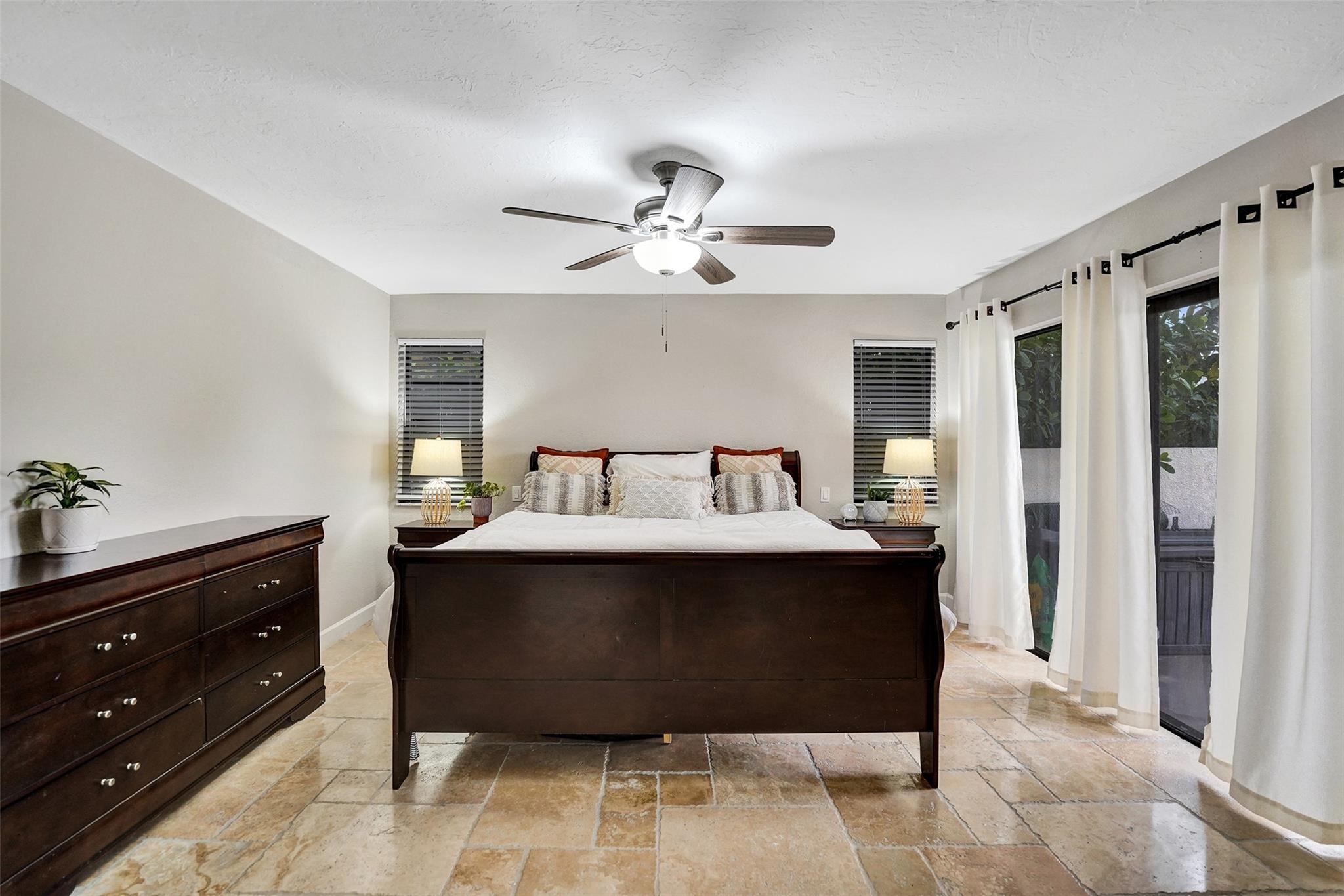 Jacaranda Villas 85-9 B - Residential