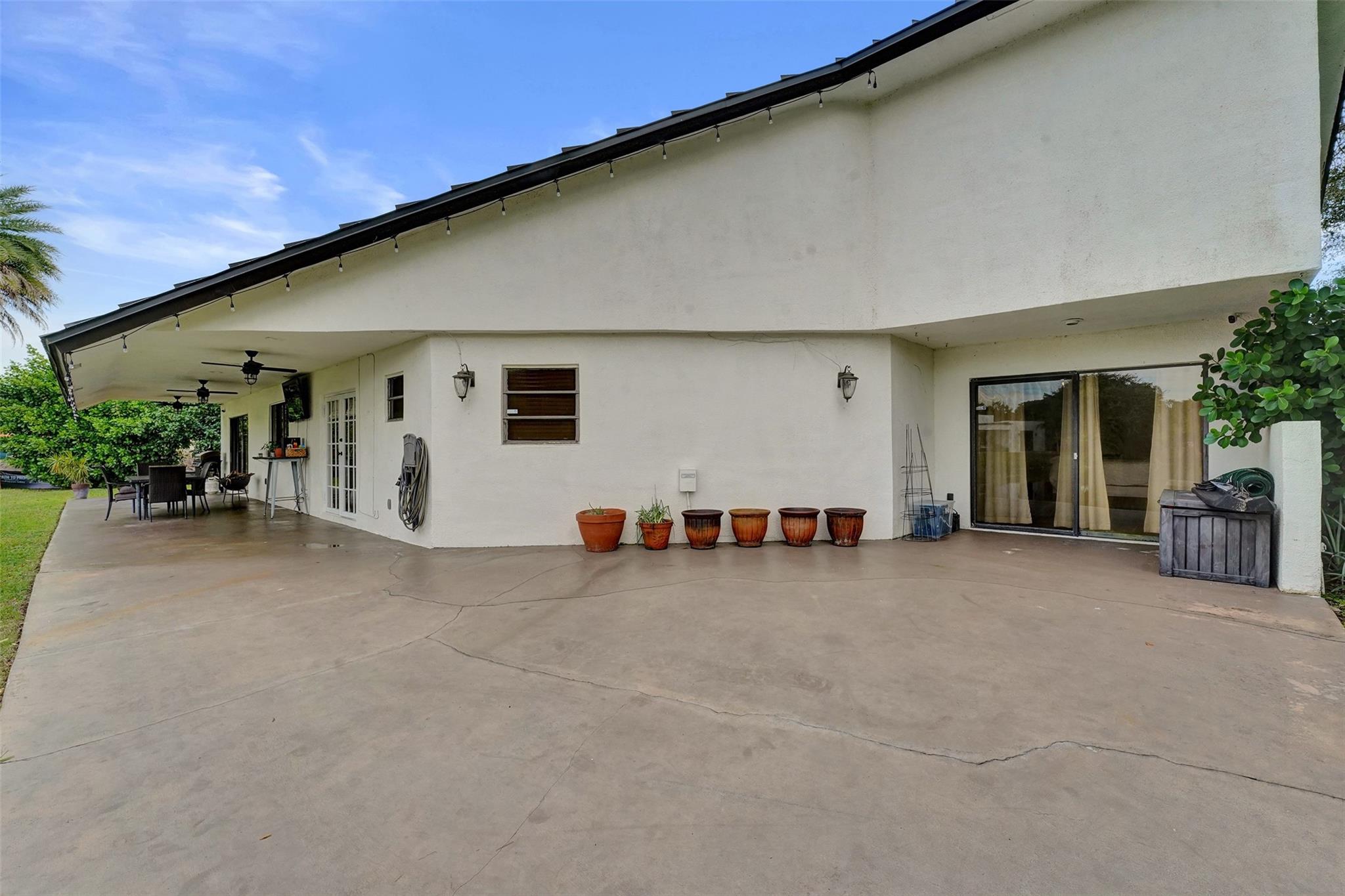 Jacaranda Villas 85-9 B - Residential