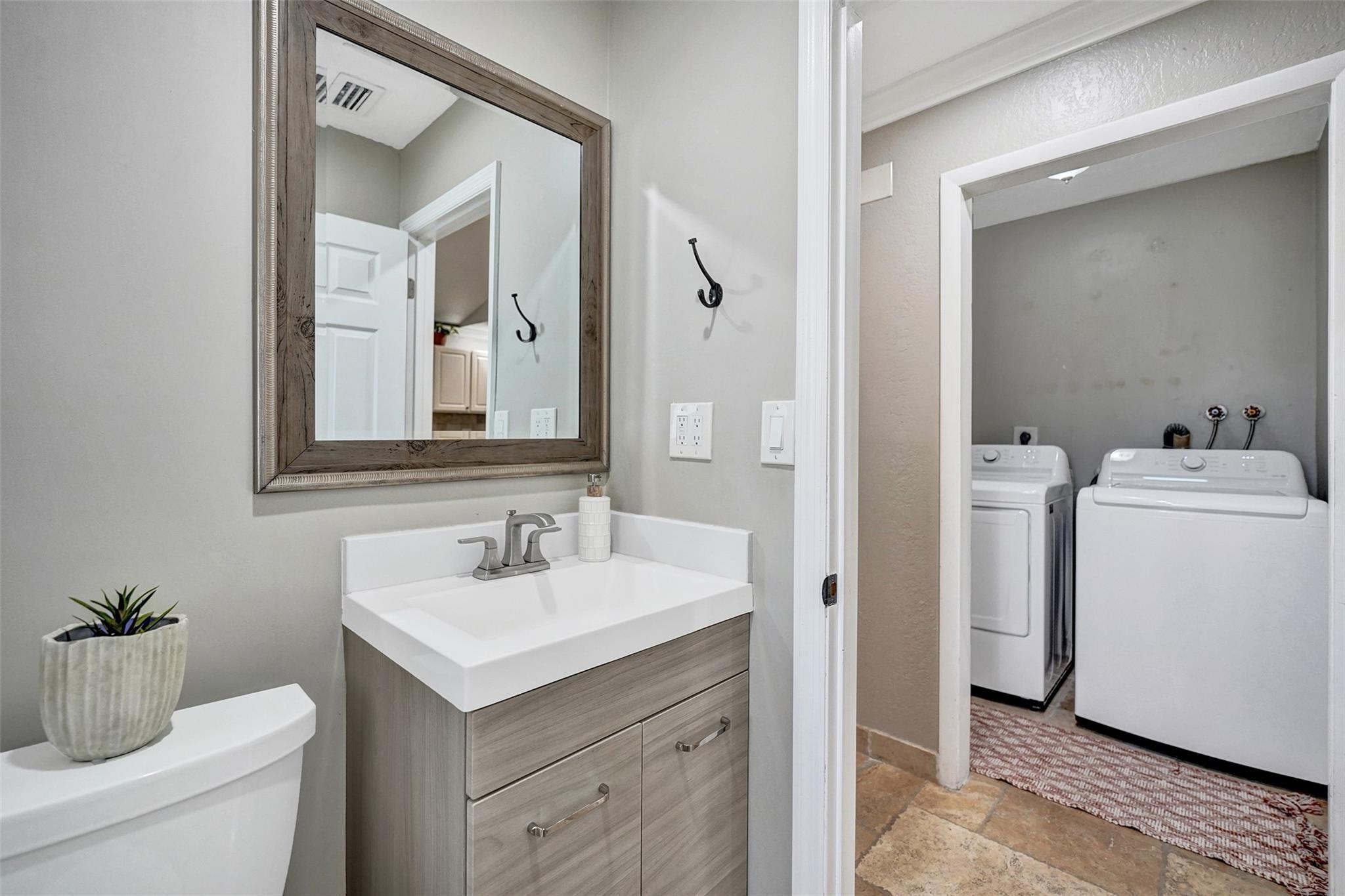 Jacaranda Villas 85-9 B - Residential