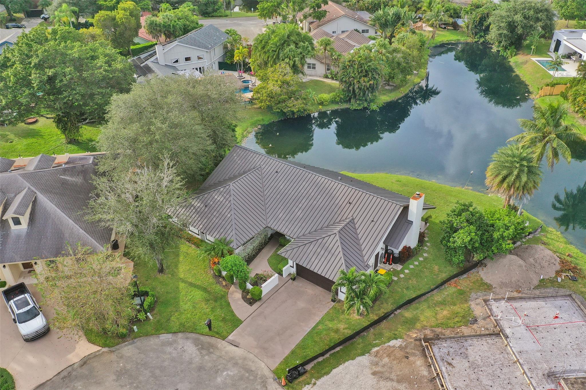 Jacaranda Villas 85-9 B - Residential