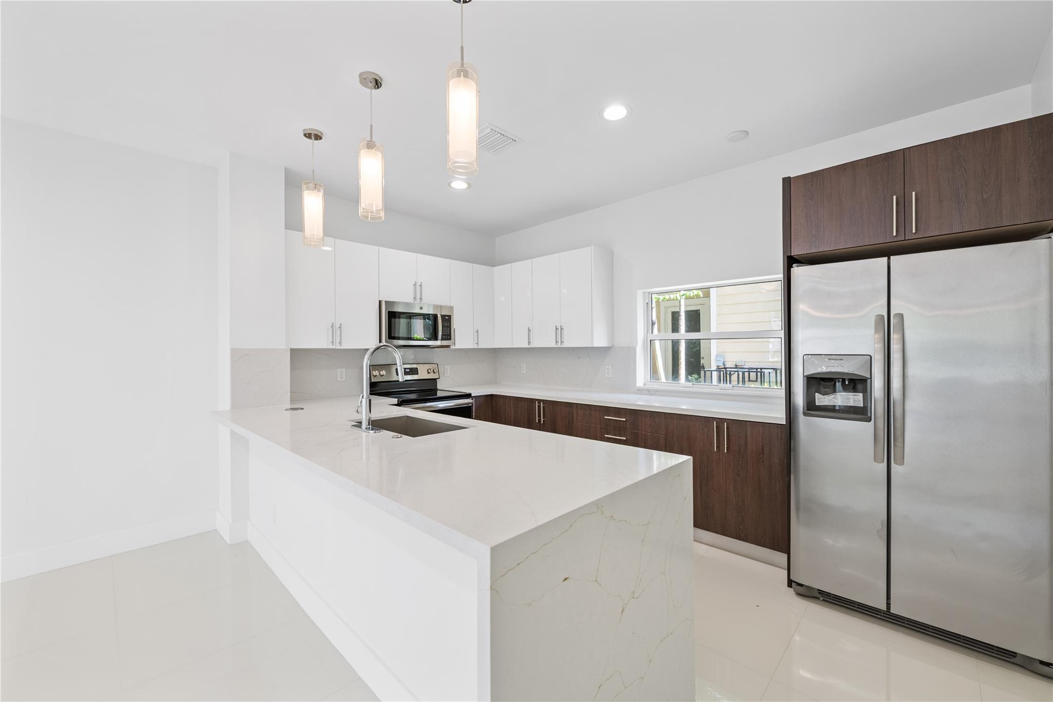 1428 SW 4th Ave 1428